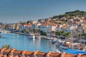 Gallery image of Apartments Argemonia in Mali Lošinj