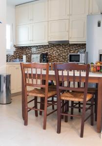 Nhà bếp/bếp nhỏ tại Thalassa Luxury Apartment