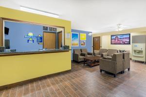 TV o dispositivi per l'intrattenimento presso Days Inn by Wyndham Moab