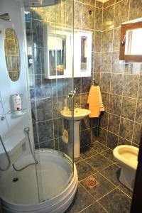 Koupelna v ubytování Guesthouse Prenociste Faraon