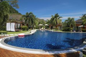 Bazén v ubytování Laguna Villas Boutique Hotel nebo v jeho okolí