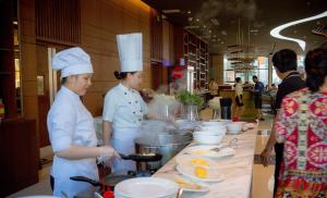 Khách lưu trú tại Muong Thanh Luxury Da Nang Hotel +37 ảnh