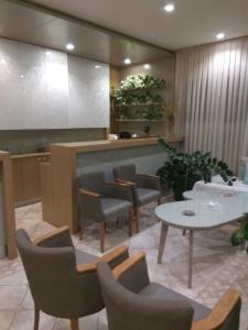 A seating area at Asteras Hotel