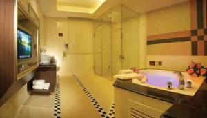TV/trung tâm giải trí tại Spring Breeze Boutique Motel