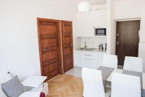Kuchnia lub aneks kuchenny w obiekcie Apartment Nearto Old Town Na Ustroniu street
