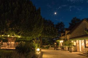 Hôtel Le Troubadour à Rocamadour外面的花园