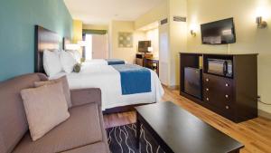 Gallery image of Best Western Plus Deerfield Beach Hotel & Suites in Deerfield Beach