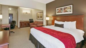 Postel nebo postele na pokoji v ubytování Best Western Plus Georgetown Inn & Suites