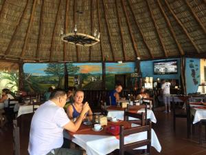 Restoran ili neka druga zalogajnica u objektu Best Western El Sitio Hotel & Casino