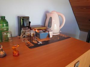 Tetera y cafetera en B&B Stein am Rhein