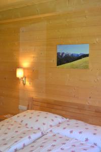 Letto o letti in una camera di Ferienwohnung Hinterwinkl