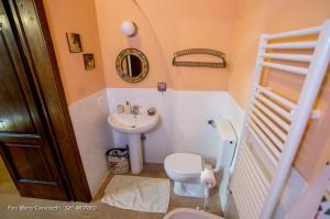 Koupelna v ubytování Il Bosso di Toscana