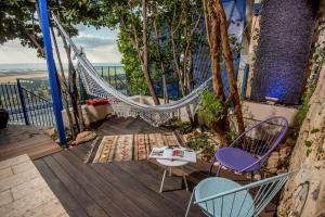En balkong eller terrasse på Yama Wine Spa and Suites