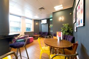 Gallery image of YHA London Thameside in London