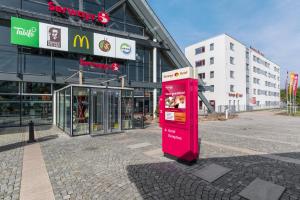 Certifikát, hodnocení, plakát nebo jiný dokument vystavený v ubytování Serways Hotel Spessart