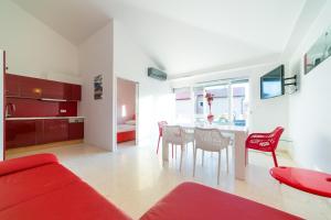 Kuchyňa alebo kuchynka v ubytovaní Villa Antonio