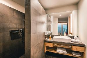 Kúpeľňa v ubytovaní Dolasilla Mountain Panoramic Wellness Hotel