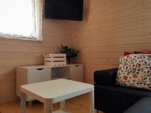 Telewizja i/lub zestaw kina domowego w obiekcie Szumimorze