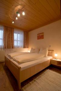 Postel nebo postele na pokoji v ubytování Ferienhaus Grubhof