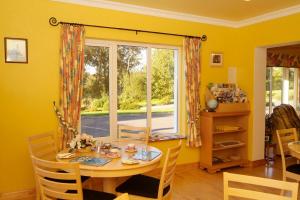 Foto dalla galleria di PK Lodge Bed and breakfast a Skibbereen
