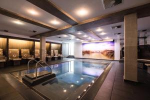 Bazén v ubytování Hotel Kolb nebo v jeho okolí