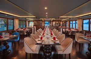 Nhà hàng/khu ăn uống khác tại Halong Athena Cruise