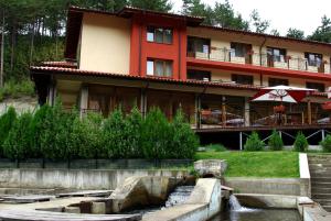 Gallery image of Complex Pastarvata in Enina