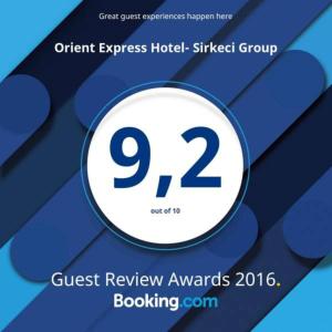 un panneau indiquant le commentaire des clients dans l'établissement Orient Express & Spa by Orka Hotels, à Istanbul