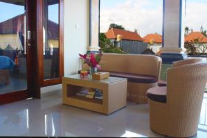 Posezení v ubytování CR Tris Rooms Seminyak