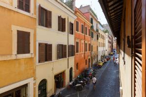 Gallery image of Cozy Apartment by the Vatican in Rome