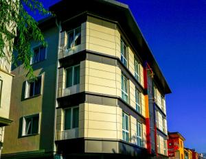 Budova, kde se aparthotel nachází