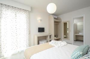 Gallery image of Plaka Collection in Plaka