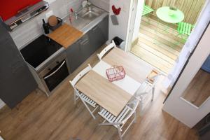 Una cocina o kitchenette en Le Clos Beaufleury