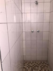 Essence of Africa Guesthouse tesisinde bir banyo