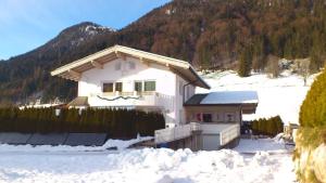 Zdjęcie z galerii obiektu Villa Rupert und Jasmin Hauser w mieście St. Ulrich am Pillersee