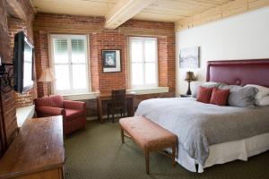Gallery image of The Common Man Inn & Restaurant in Claremont