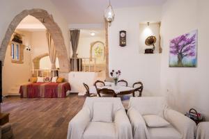 Gallery image of Casa Ermioni Stone House in Kástellos