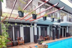 Bazén v ubytování VIBOLA Guesthouse nebo v jeho okolí
