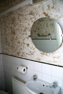 Ванна кімната в Loughborough Grange Guesthouse & Spa