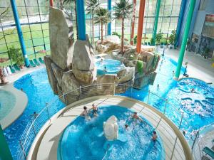 Bazén v ubytování Aqua Center Apartments nebo v jeho okolí