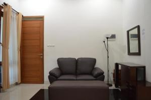 Posezení v ubytování Villa Taribandung