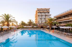 Bassein majutusasutuses Hotel Caesar Residence & SPA või selle lähedal