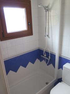 Kúpeľňa v ubytovaní Apartaments El Ribal + 37 fotografií