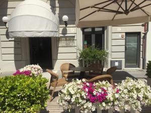 Vonkajšia záhrada v ubytovaní Hotel Katy