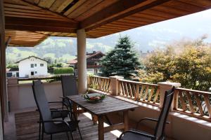 Balkón nebo terasa v ubytování Landhaus Chalet Rosenrot