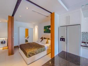 Foto dalla galleria di Beachfront luxury 2 bdr apartment by InDreams, Naithon Beach (говорим по русски) a Nai Thon Beach