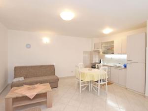 Kuchyň nebo kuchyňský kout v ubytování Apartments Milan 1457