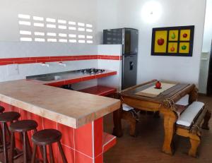 Cabanas Recreaciones的厨房或小厨房