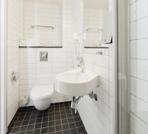 Koupelna v ubytování MediInn Hotel Oslo