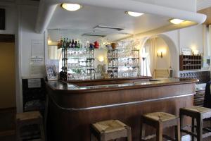 Ο χώρος του lounge ή του μπαρ στο Hôtel de la Meuse